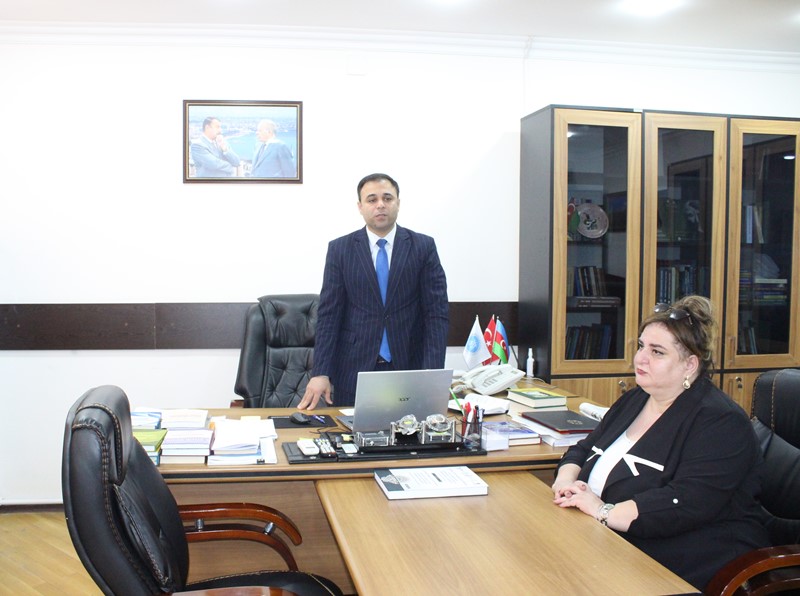 Folklor İnstitutunda Bakı Avrasiya Universitetinin tələbələr...