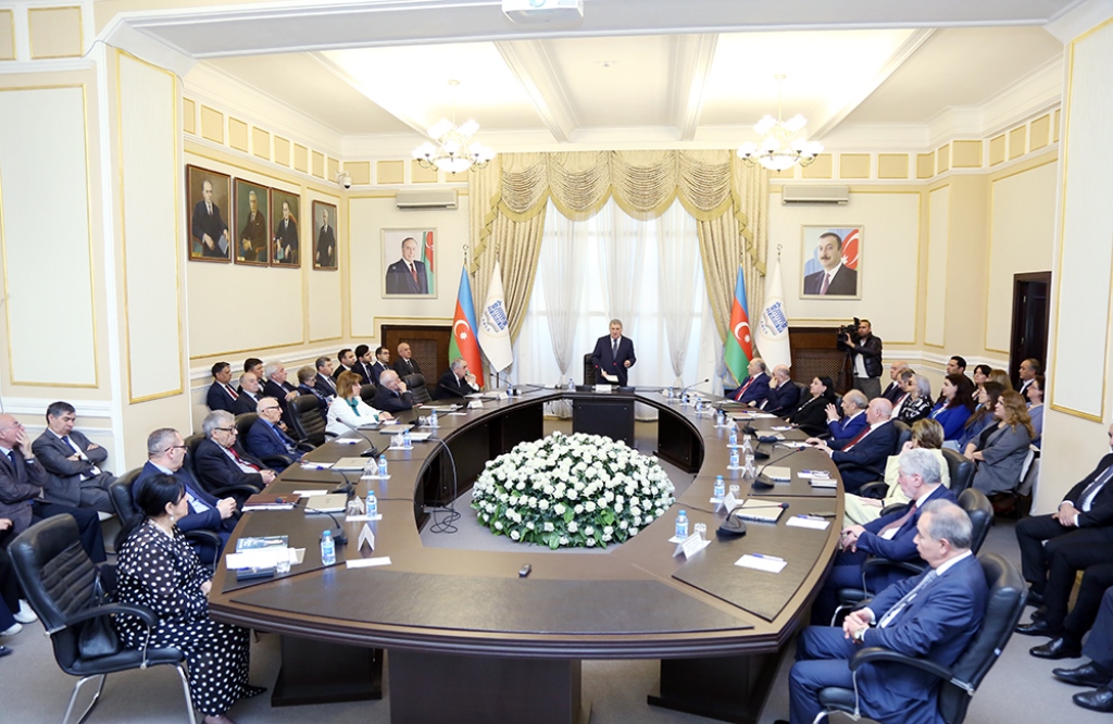 “Azərbaycan Milli Elmlər Akademiyası: Heydər Əliyevdən – İlh...