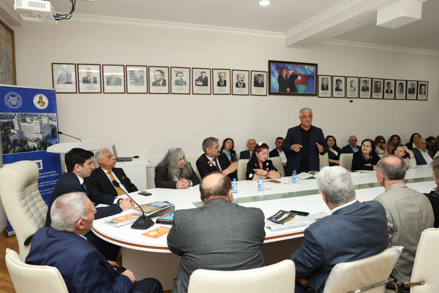 Ədəbiyyat İnstitutunda professor Faruk Faik Köprülü ilə görü...