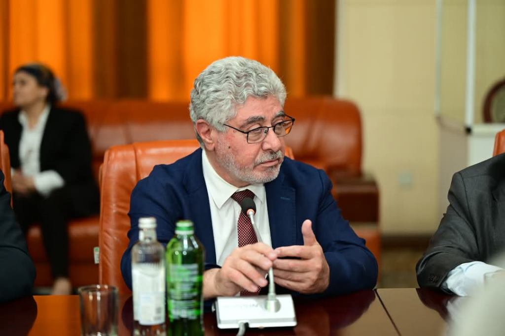 Akademik Teymur Kərimli Tacikistanda Azərbaycan Ədəbiyyatı G...