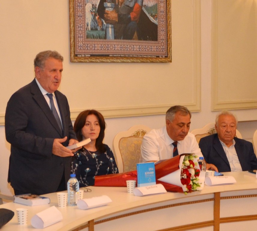 “Leyla Əliyevanın poetik dünyası” kitabının təqdimatı keçiri...