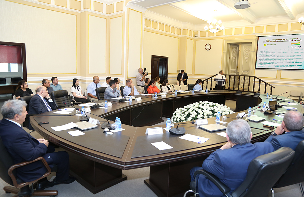 “Yeniləşən Akademiyada rəqəmsal inkişaf və süni intellekt st...