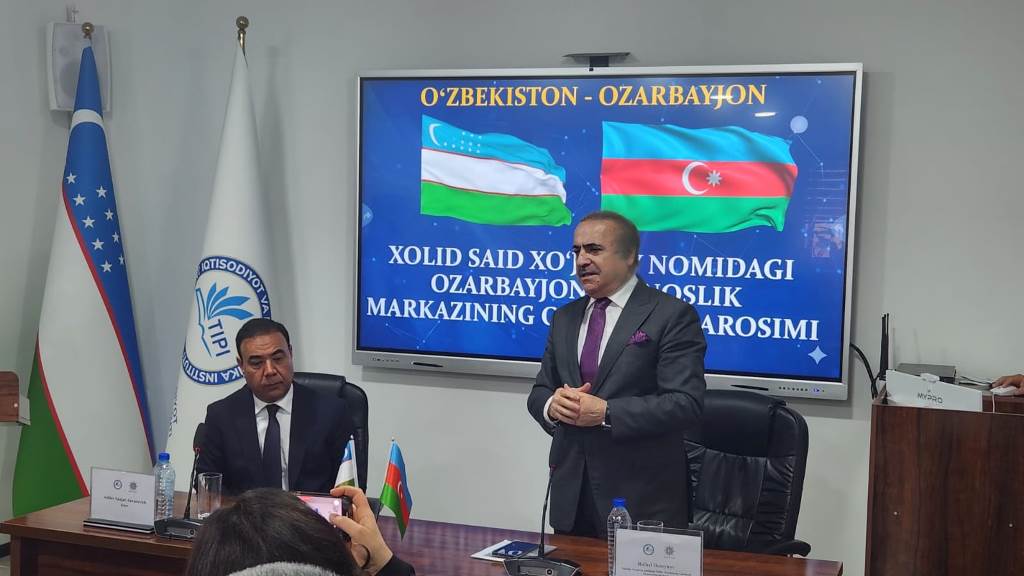 Akademik Rafael Hüseynov Özbəkistanda Azərbaycanşünaslıq Mər...